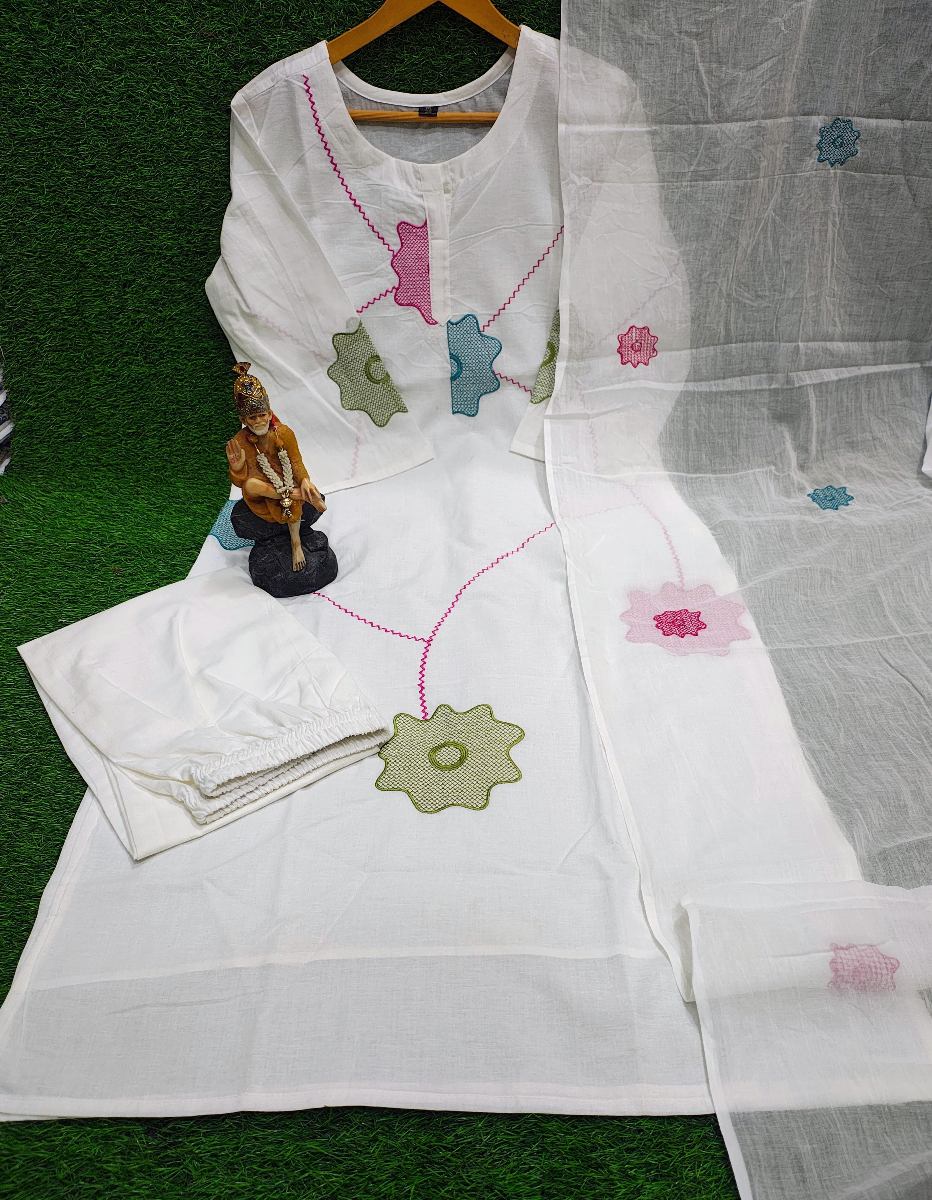 Beautiful Heavy qualit Mul cotton Fabric designer festive wear Top pant with Heavy Embroidery Work with lining