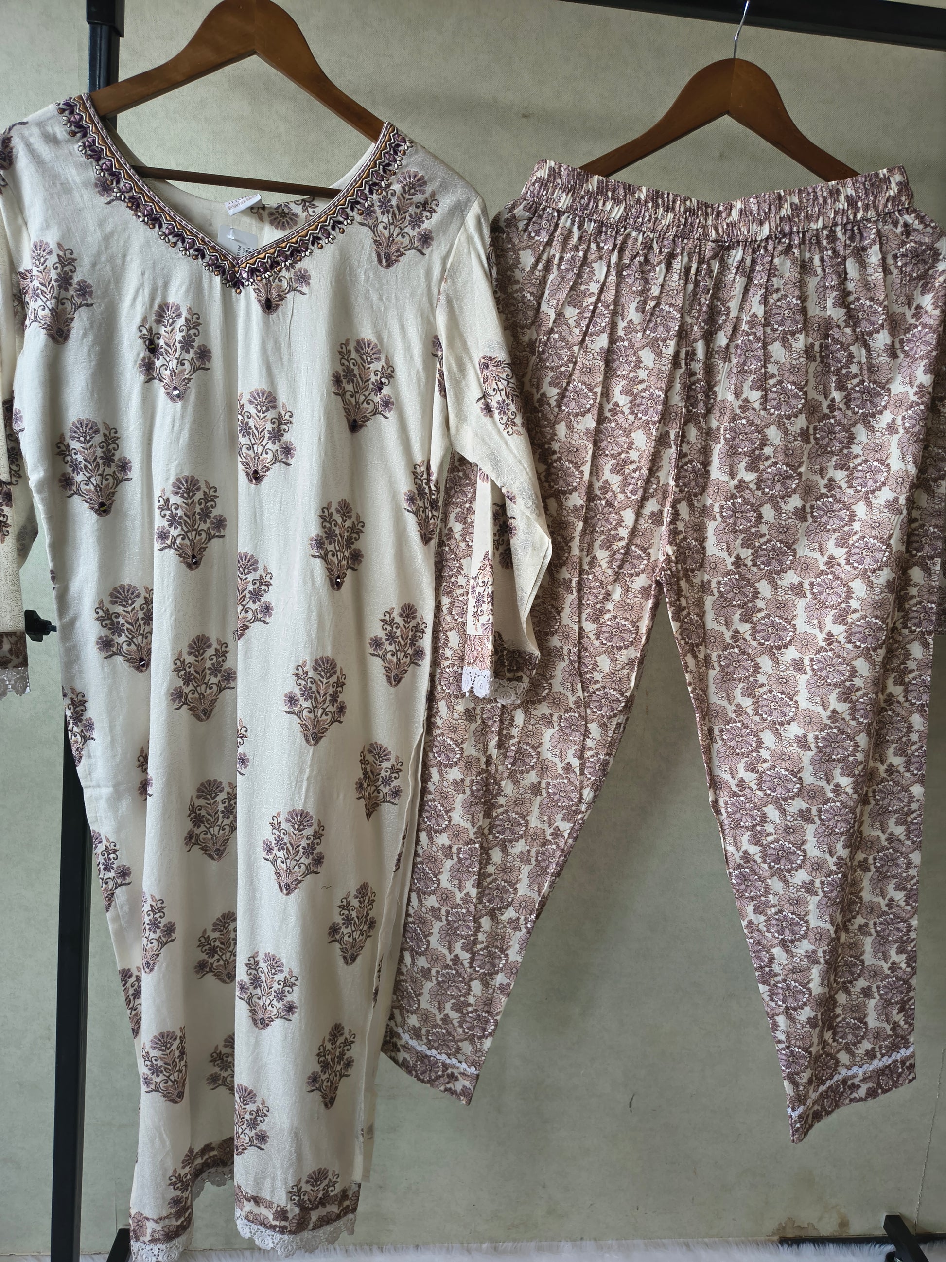Premium Ivory Floral Printed Cotton Kurta Set with Printed Pants & Contrast Dupatta
