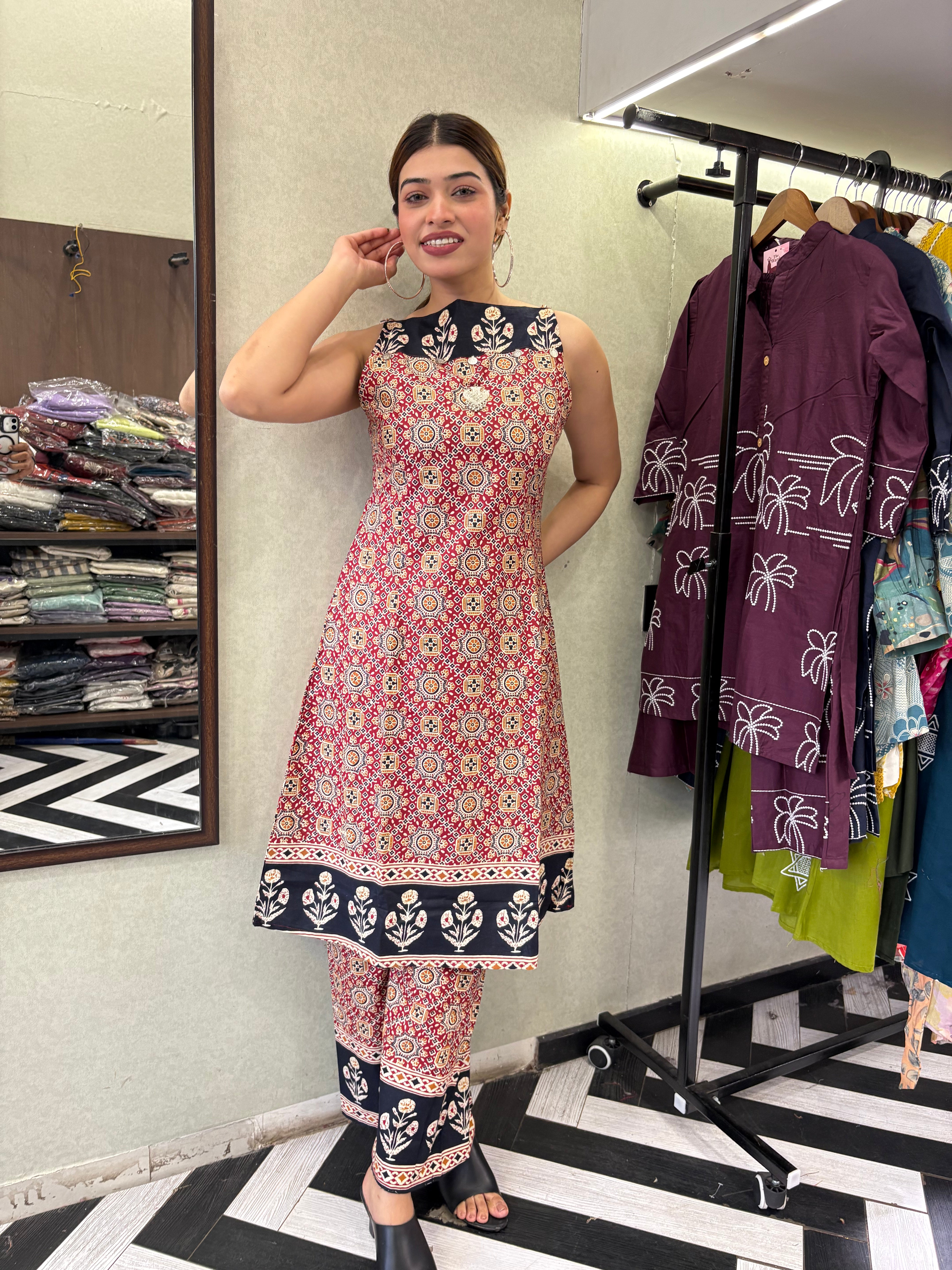 Image of Pure Cotton 2 Piece with V neck work