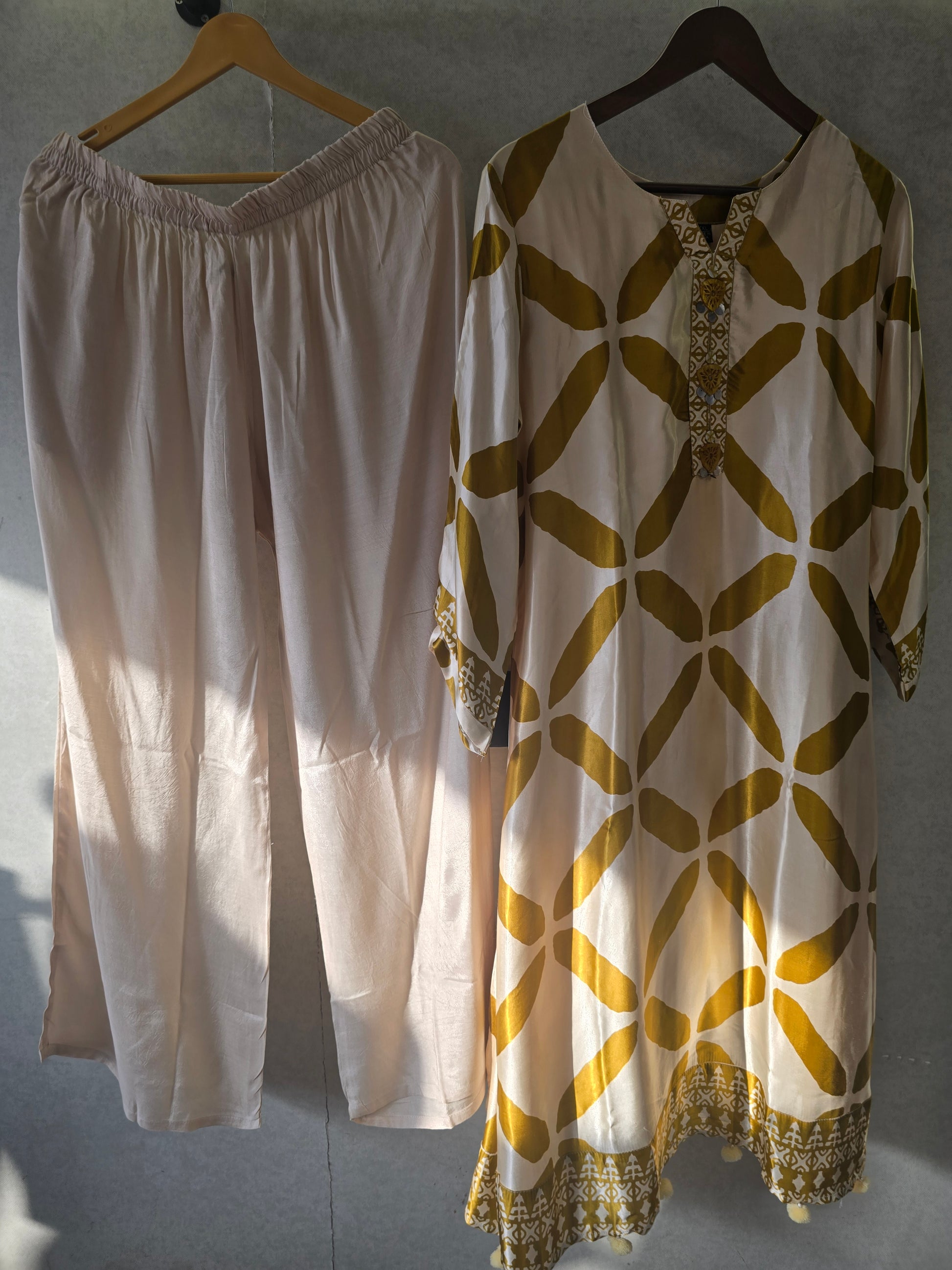 Mustard Geometric Print Kurta Pant Set