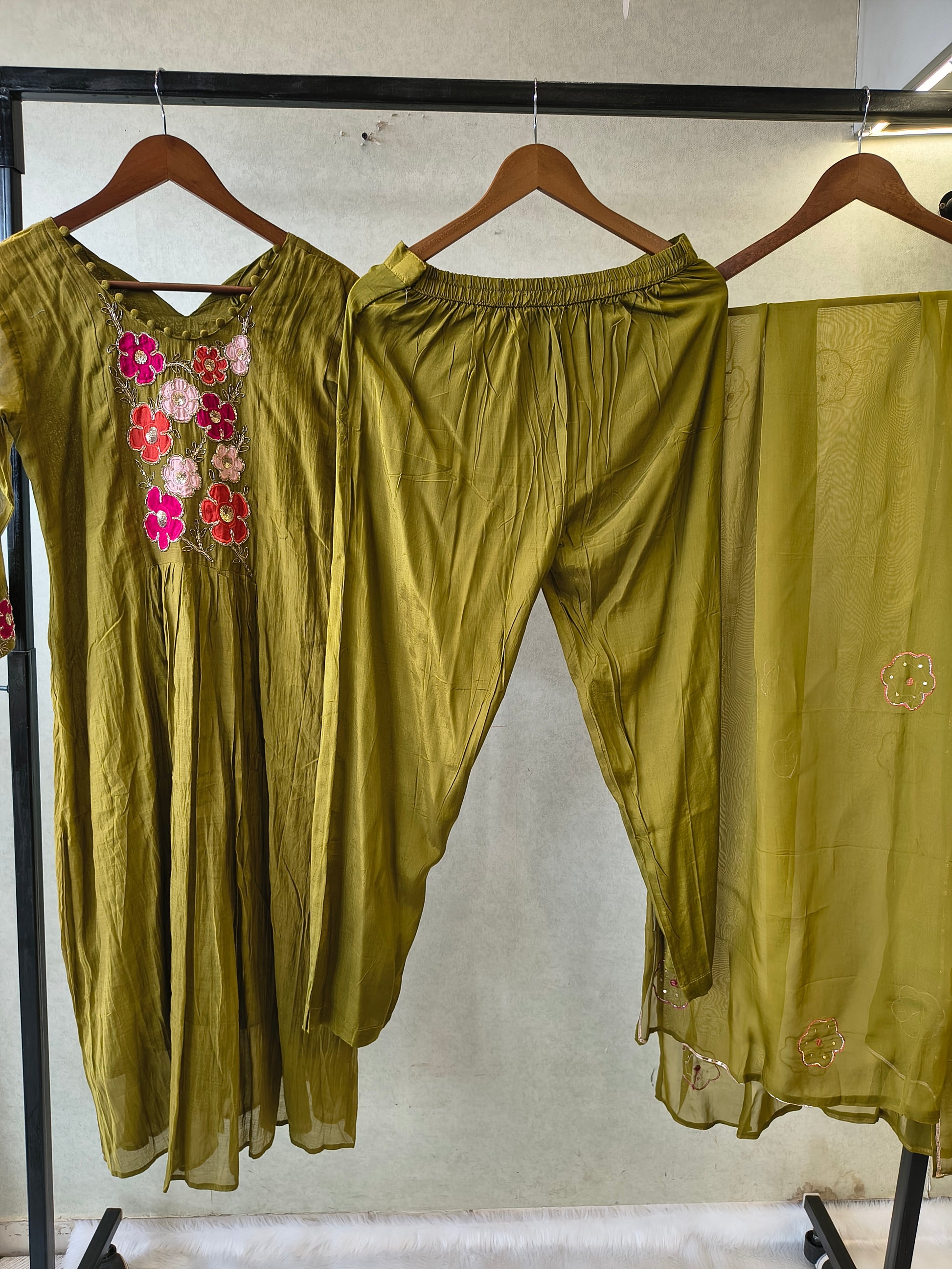 Olive Green Floral Hand-Embroidered Kurta Set with Organza Dupatta | Premium 3 Piece Ethnic Suit