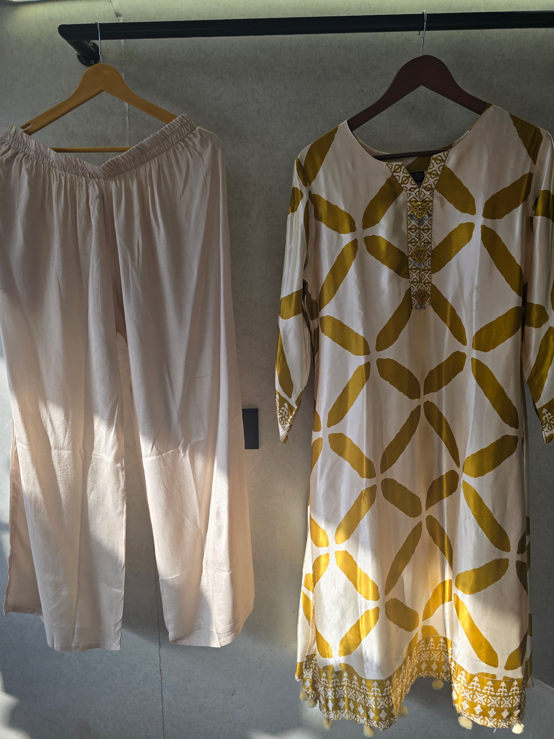 Mustard Geometric Print Kurta Pant Set
