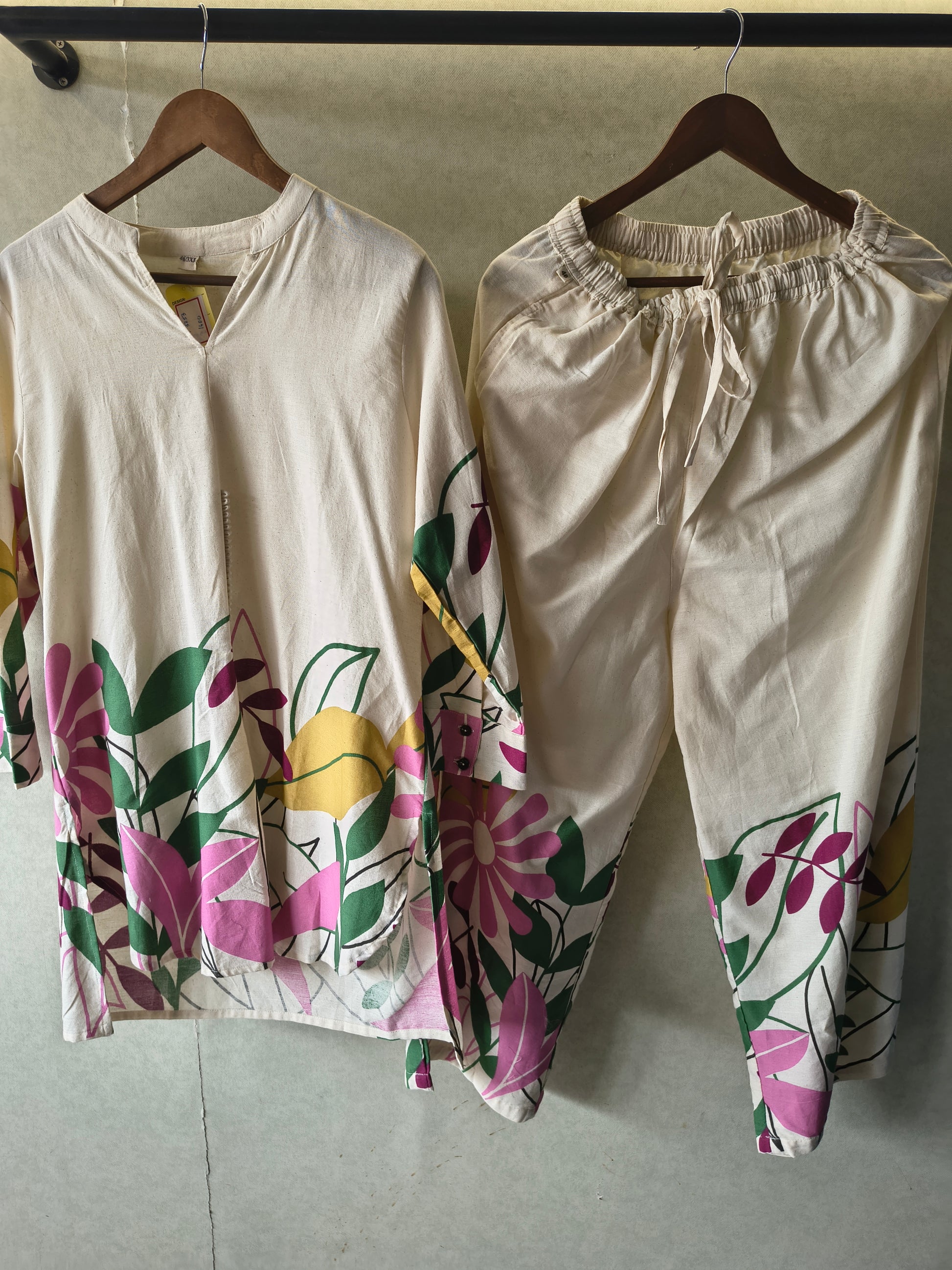 Premium Off-White Floral Printed Kurta Pant Co-Ord Set