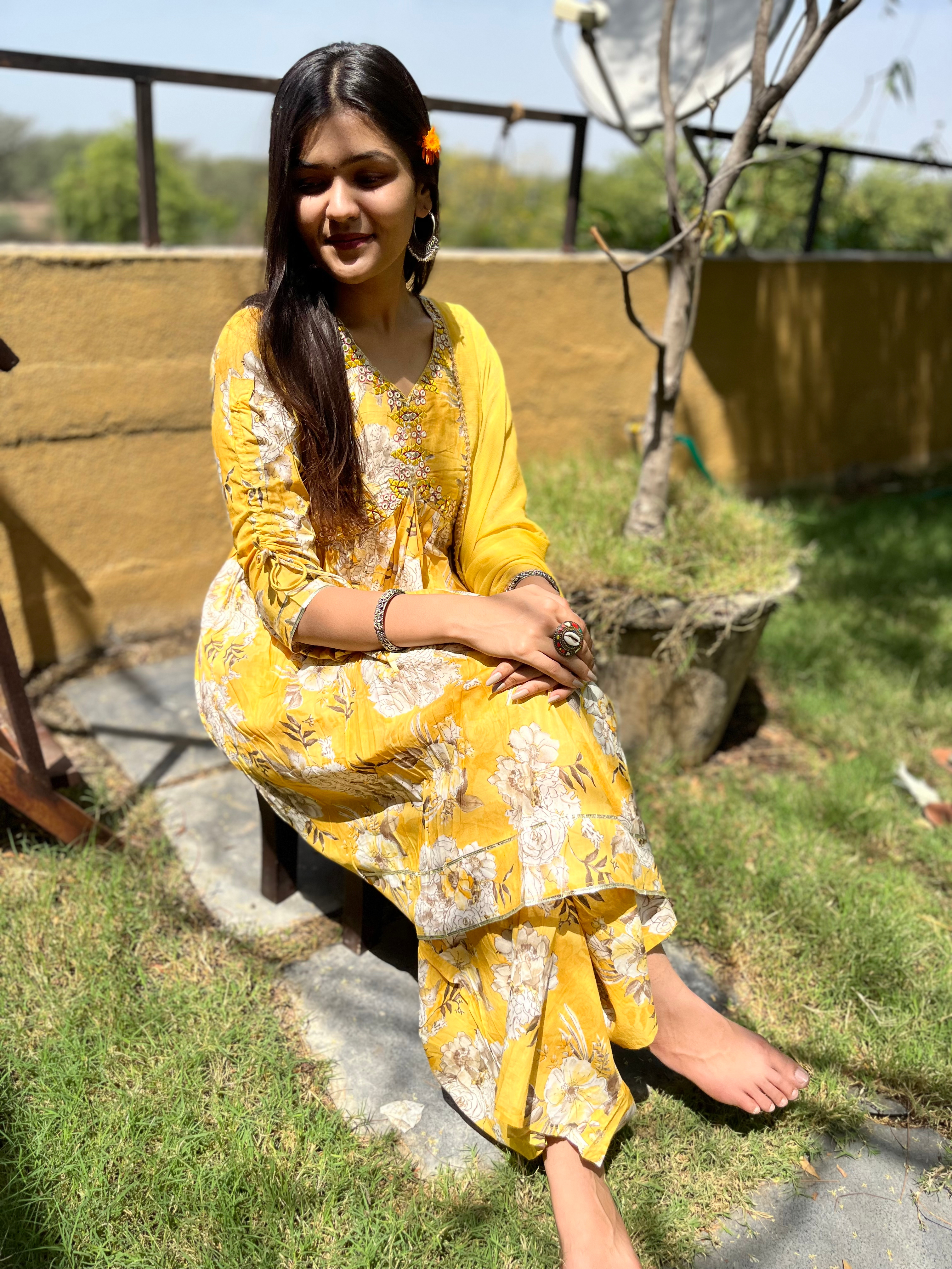 Image of Mul Cotton Alia Cut Sharara Set with Nazlin Dupatta- 3 Piece