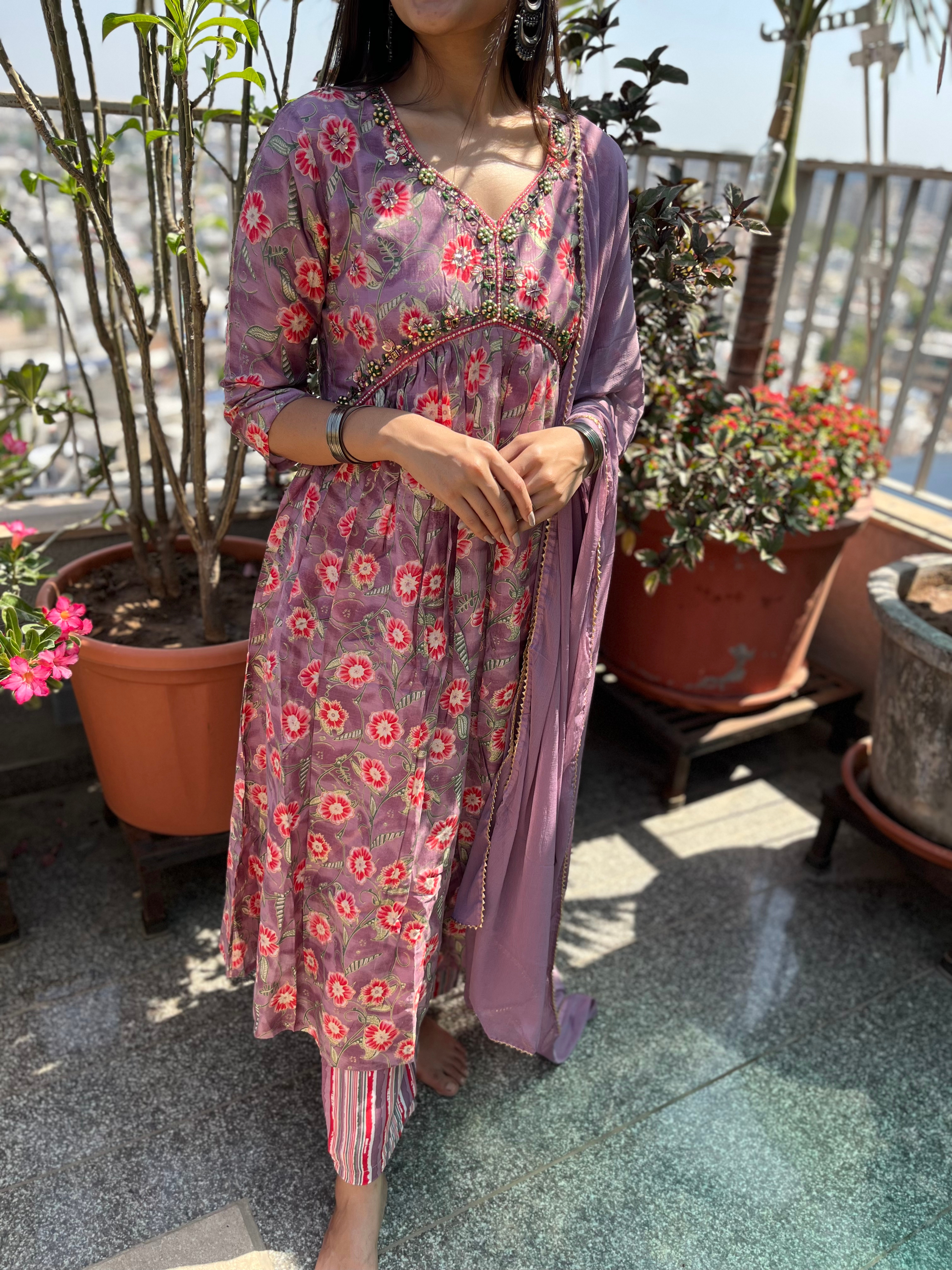 Image of Orchid Pattern Alia Cut- 3 Piece Set