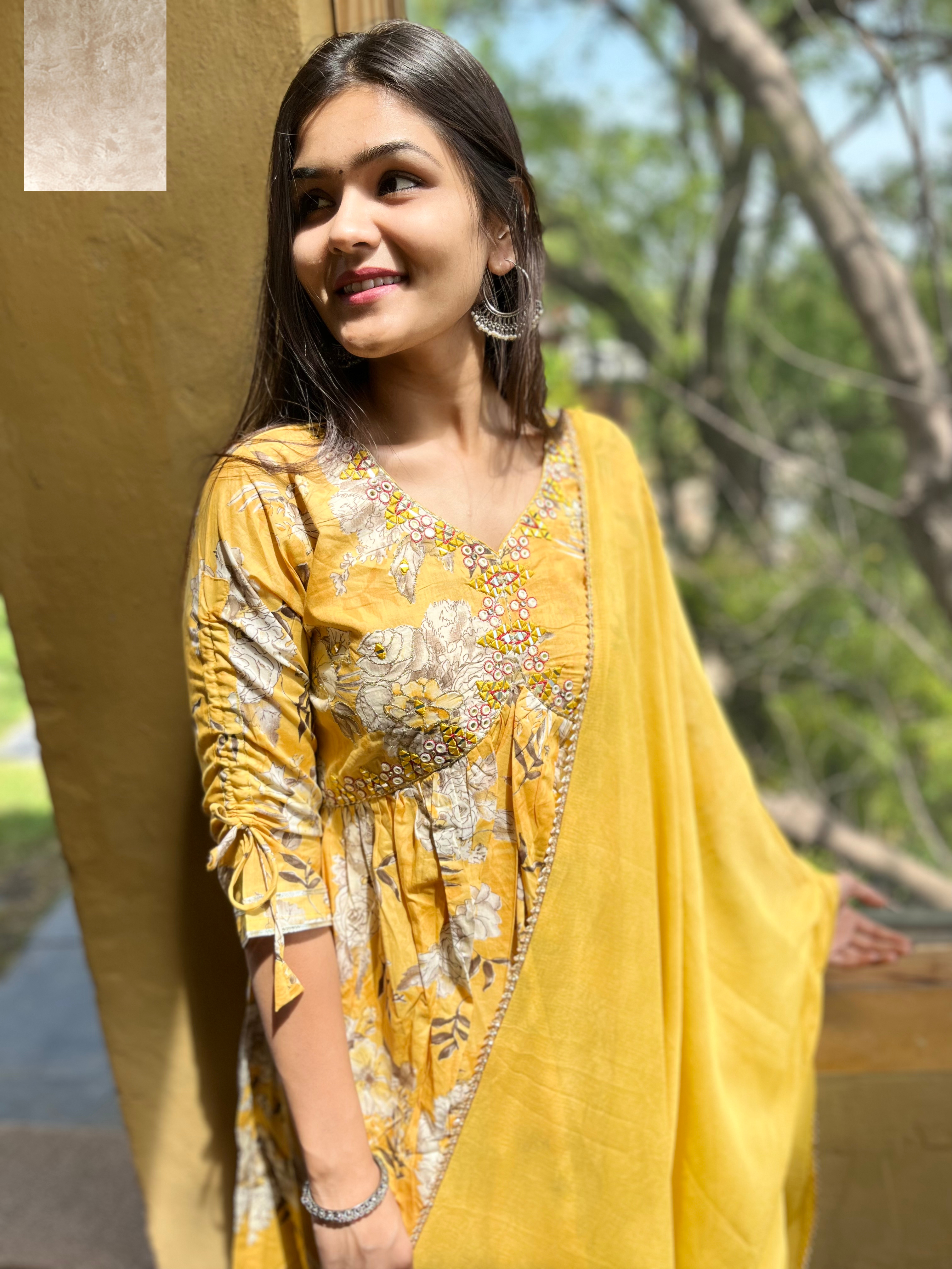 Image of Mul Cotton Alia Cut Sharara Set with Nazlin Dupatta- 3 Piece