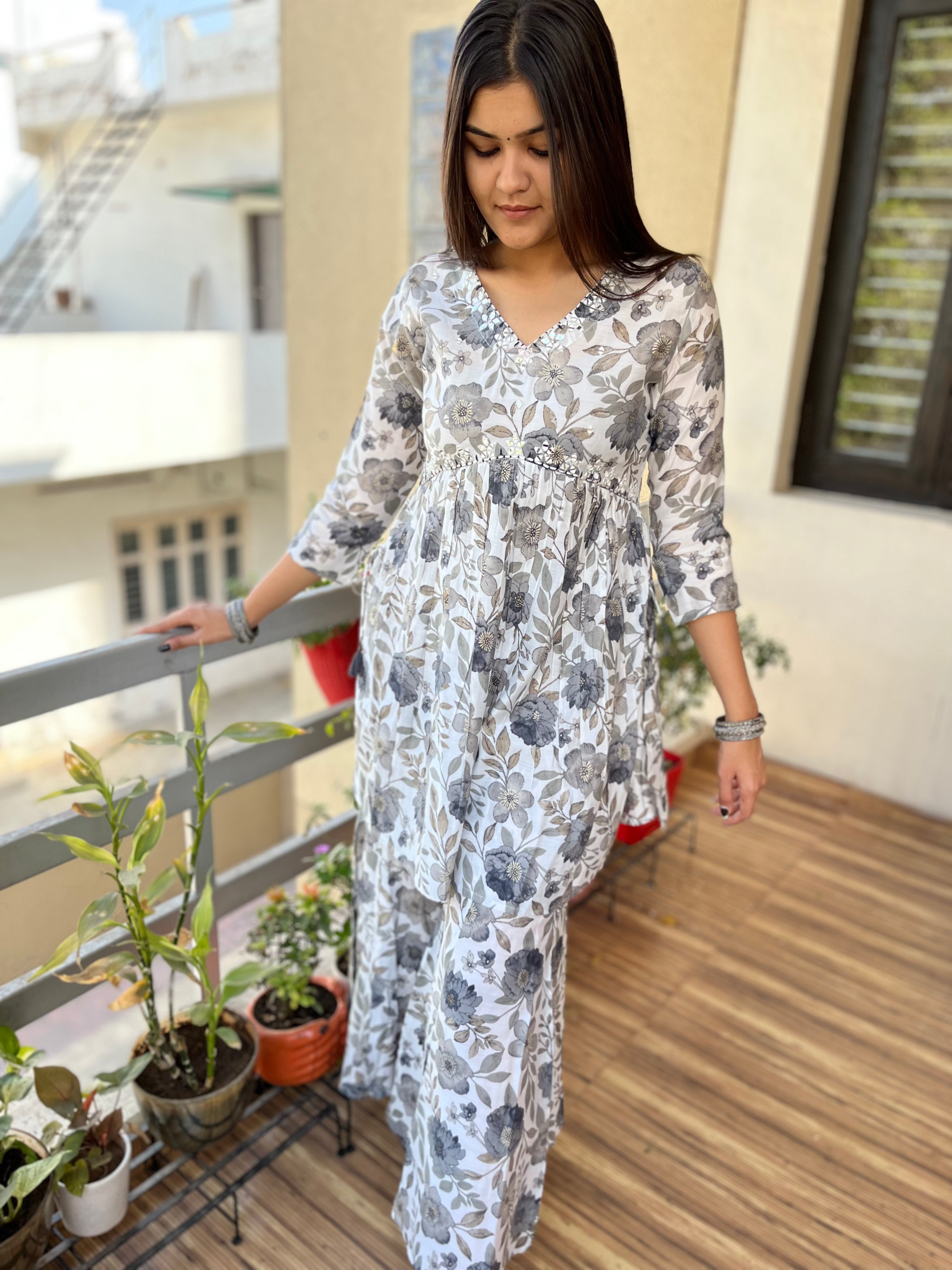 Image of Alia cut White Coord-Set