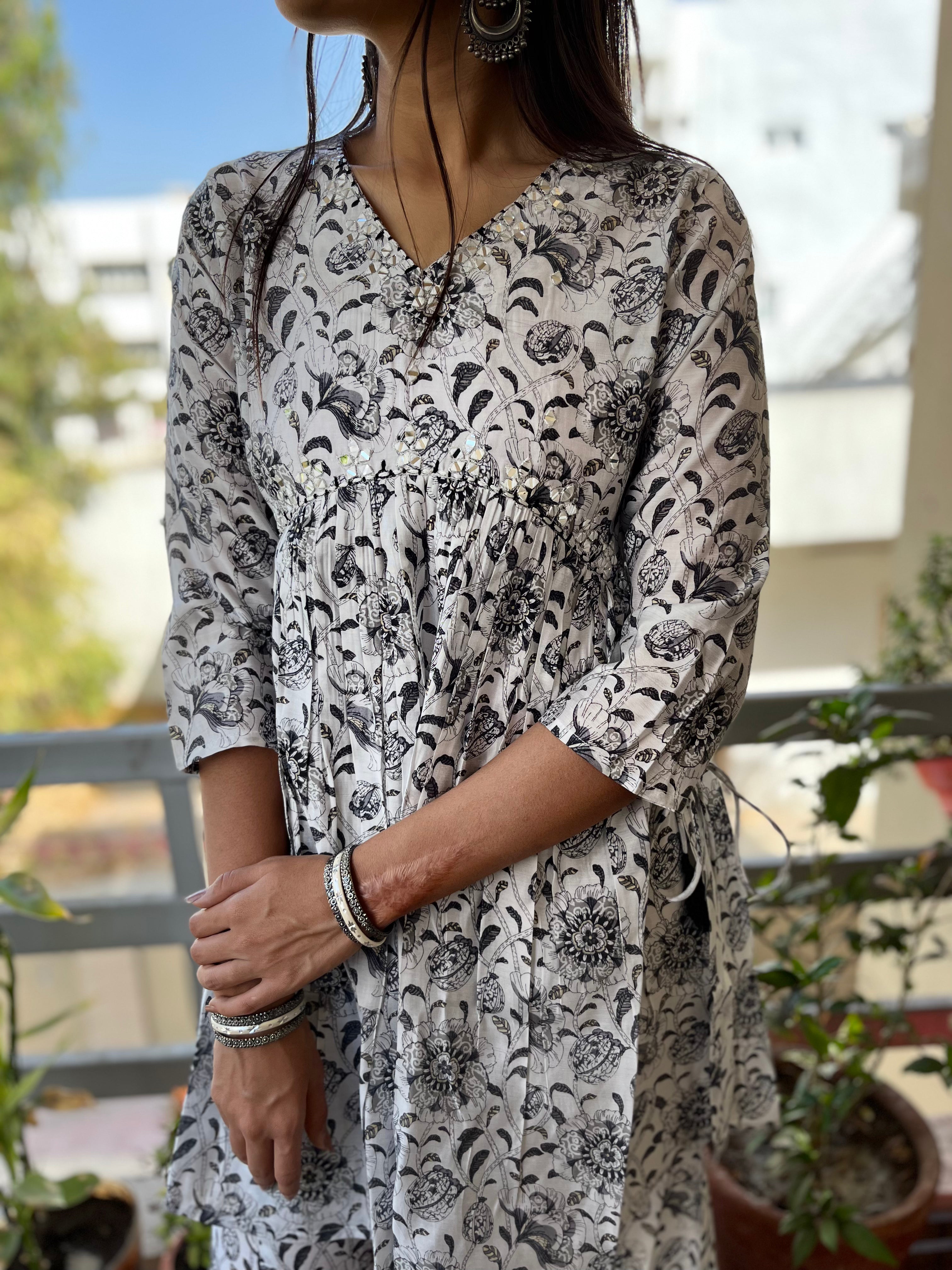 Image of Alia cut White Coord-Set