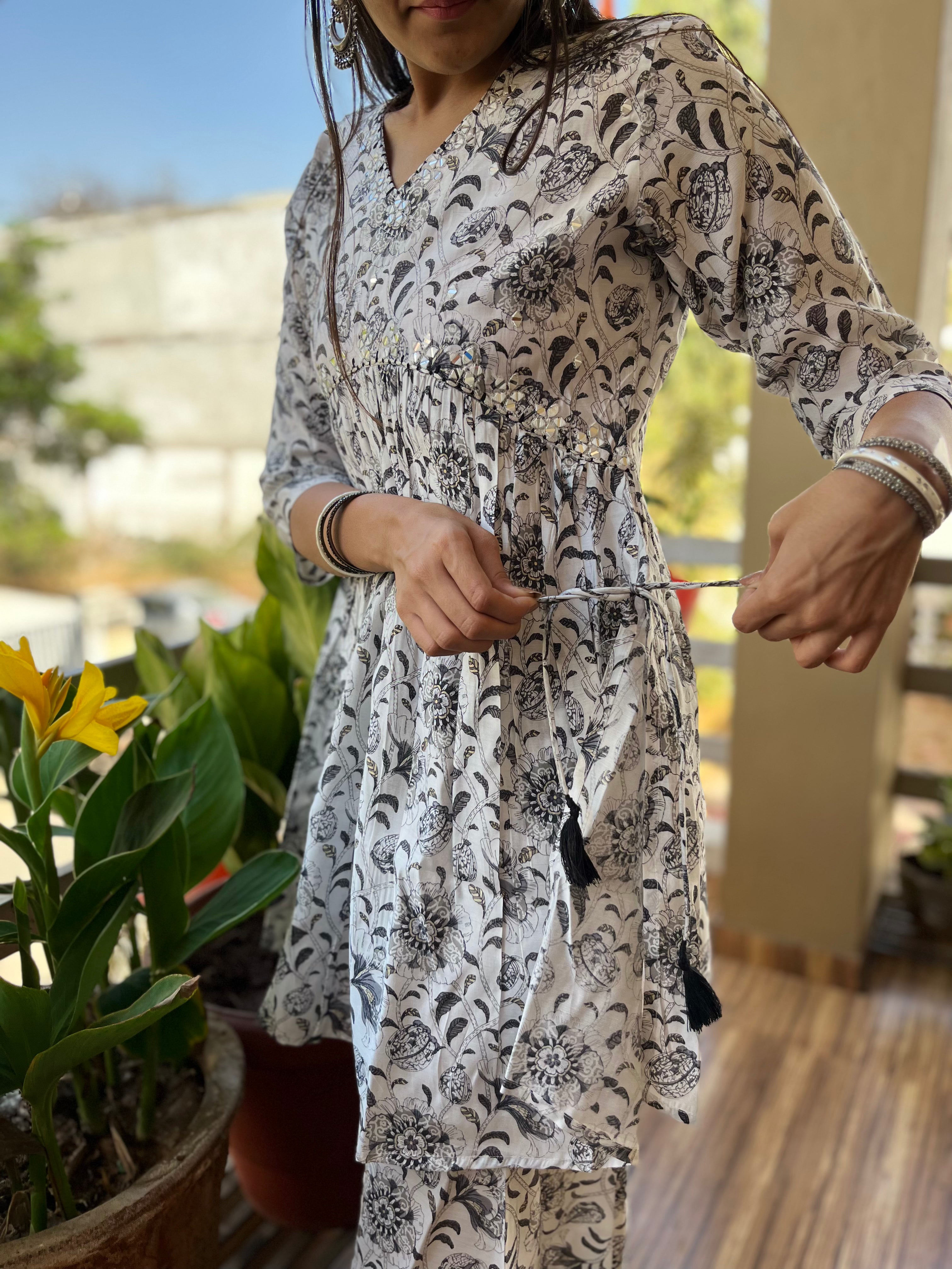 Image of Alia cut White Coord-Set