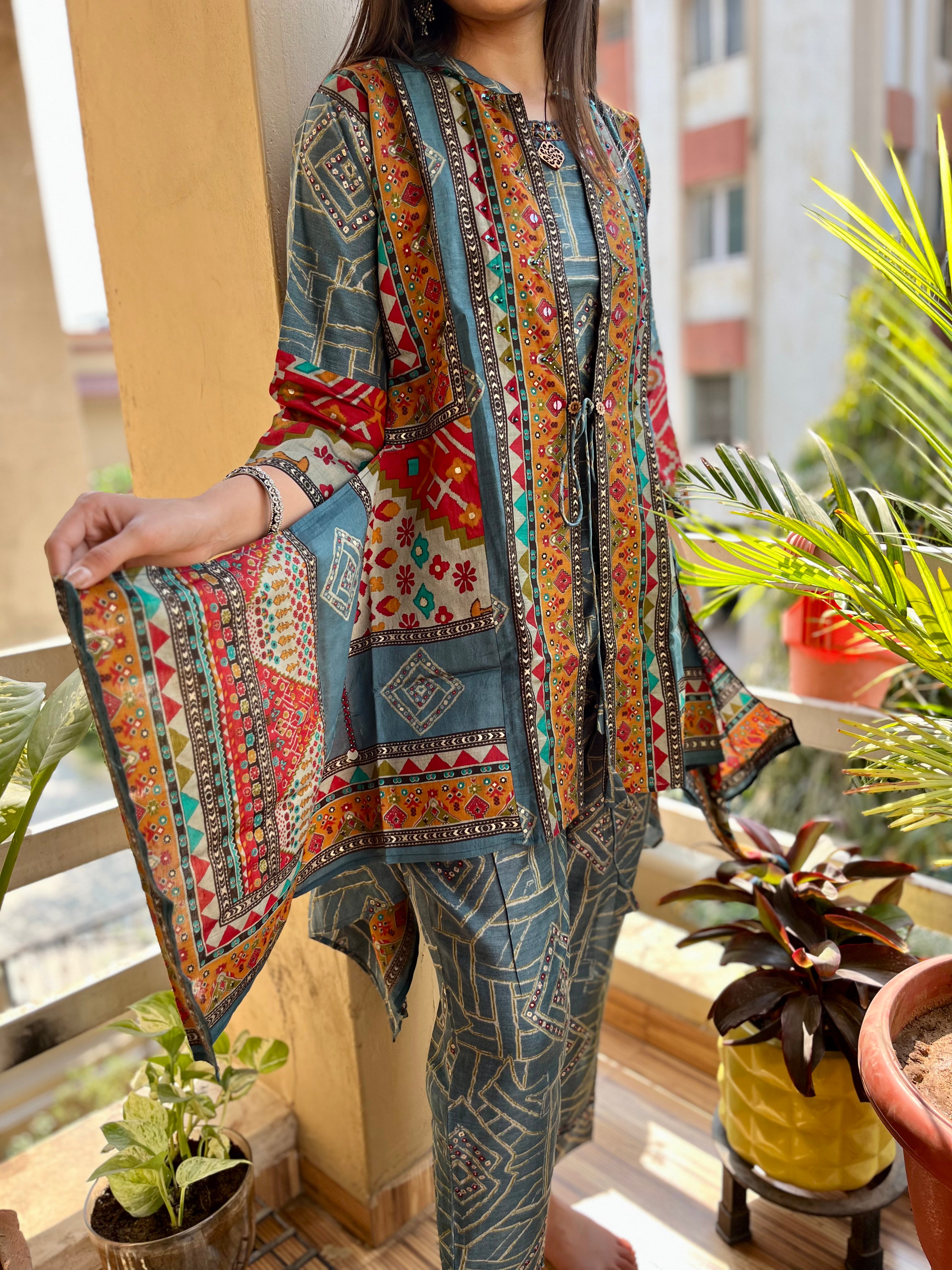 Image of Muslin With Work Coords - 3 Piece